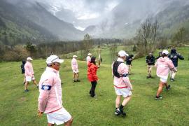 Etape de la flamme olympique au cirque de Gavarnie