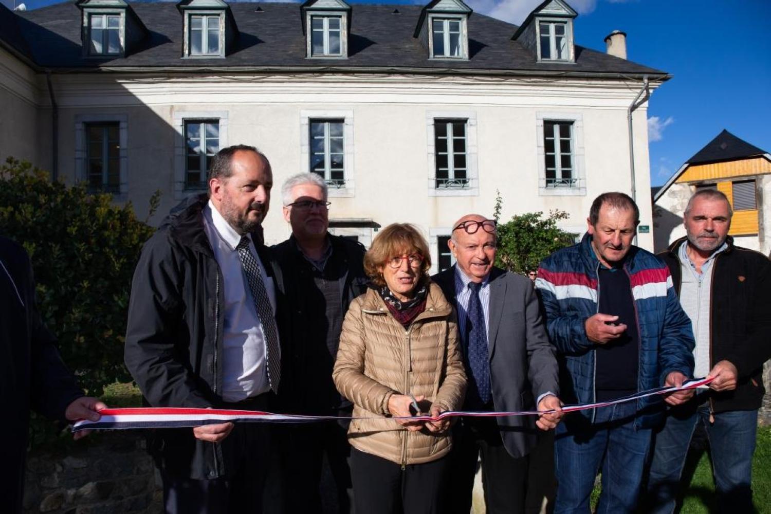 bd_pnp_inauguration_maison_du_parc_national_et_du_val_d-azun_30-09-22_1_c_christophe_cuenin-parc_national_des_pyrenees-1.jpg