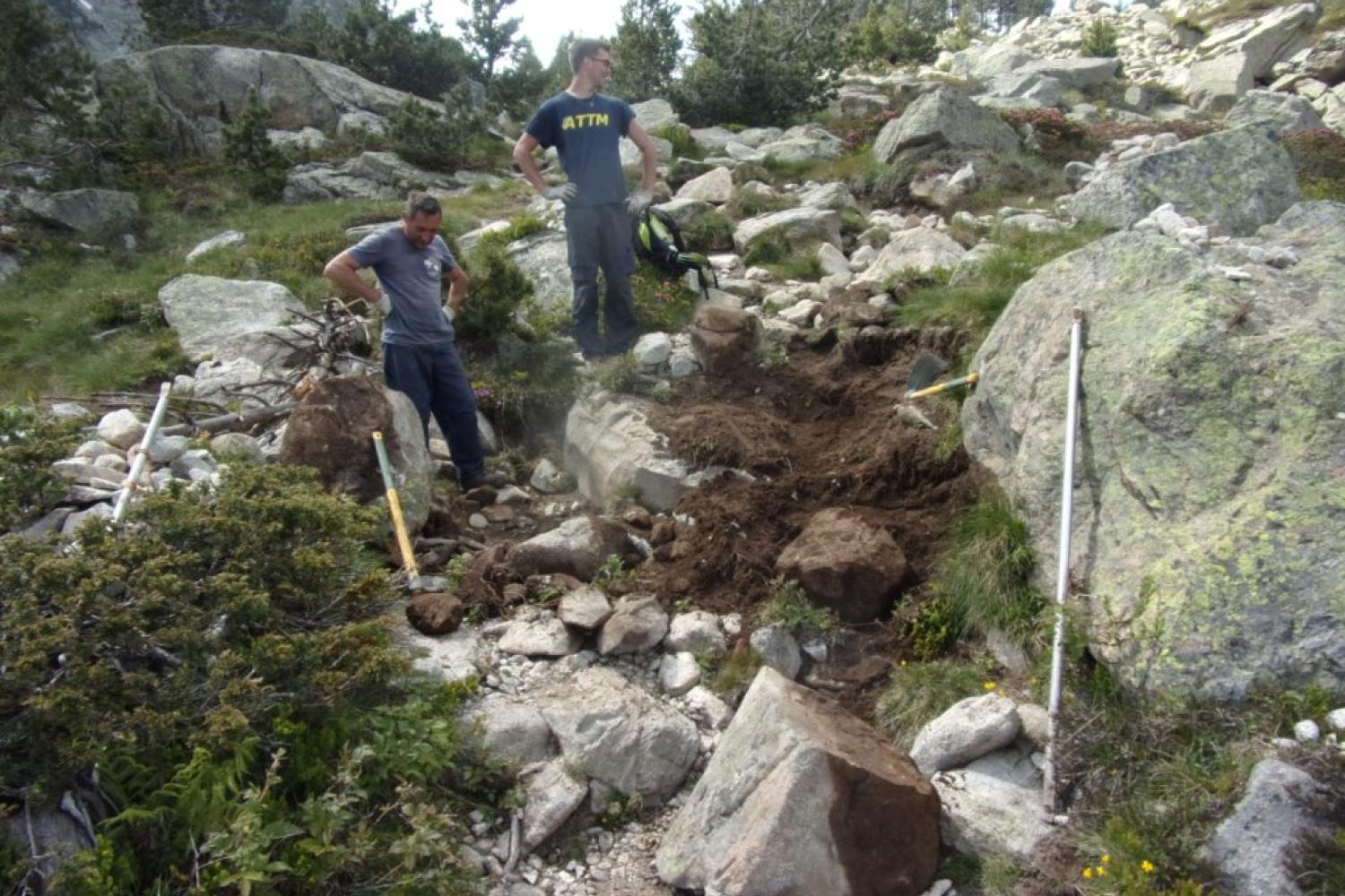 travaux_sur_le_sentier_didier_moreilhon-pnp.jpg